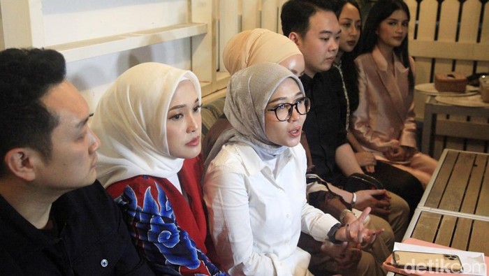 konferensi-pers-miss-universe-indonesia-2_169