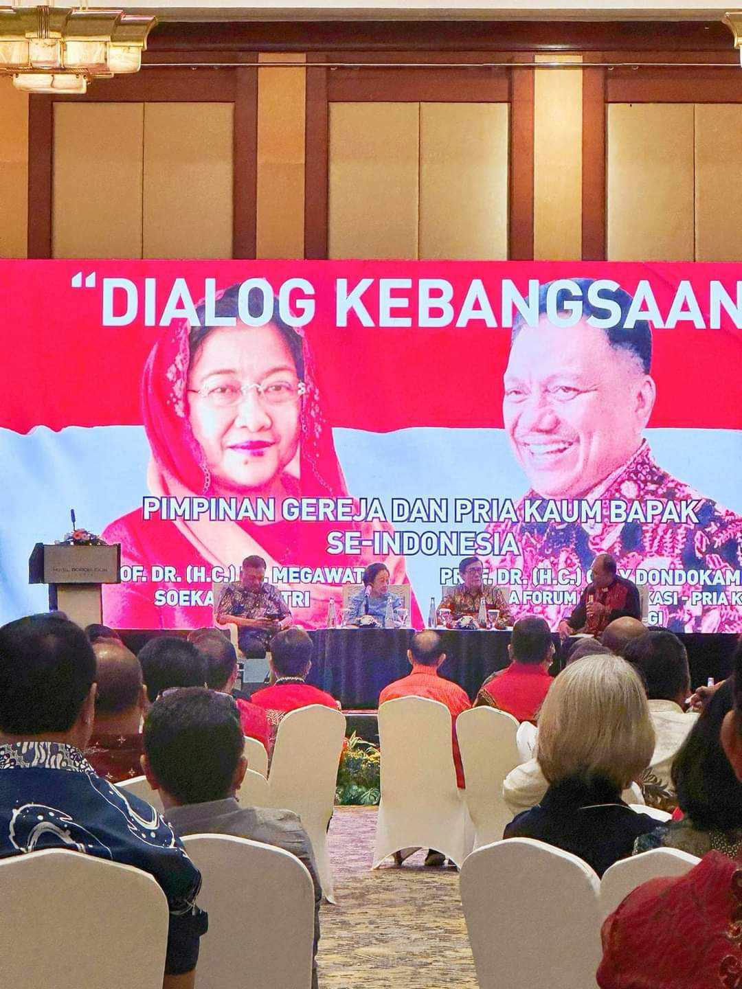Dialog Kebangsaan dengan menghadirkan Presiden kelima Indonesia, Hj Megawati Soekarnoputri