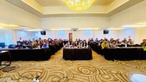 Badan Pengawas Pemilihan Umum (Bawaslu) Kabupaten Minahasa Selatan bersama dengan Panwaslu Kecamatan dan Pangawas Kelurahan/Desa melakukan tahapan pengawasan pada pencocokan dan penilitian (Coklit) yang dilaksanakan oleh jajaran adhoc KPU Minsel 