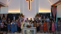 RUKUN MELELOAN - Rukun Meleloan Pakuure Raya saat foto bersama di pertemuan dan ibadah bulan Februari 2025