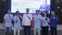 Ketua PD FSP PPMI KSPSI Sulut, Aswin Lumintang bersama Pimpinan Daerah FSP PPMI Sulut saat hadir di Musda FSP NIBA KSPSI Sulut belum lama ini