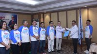 Pengurus DPD KSPSI Sulut saat dilantik di Hotel Granpuri Manado belum lama ini