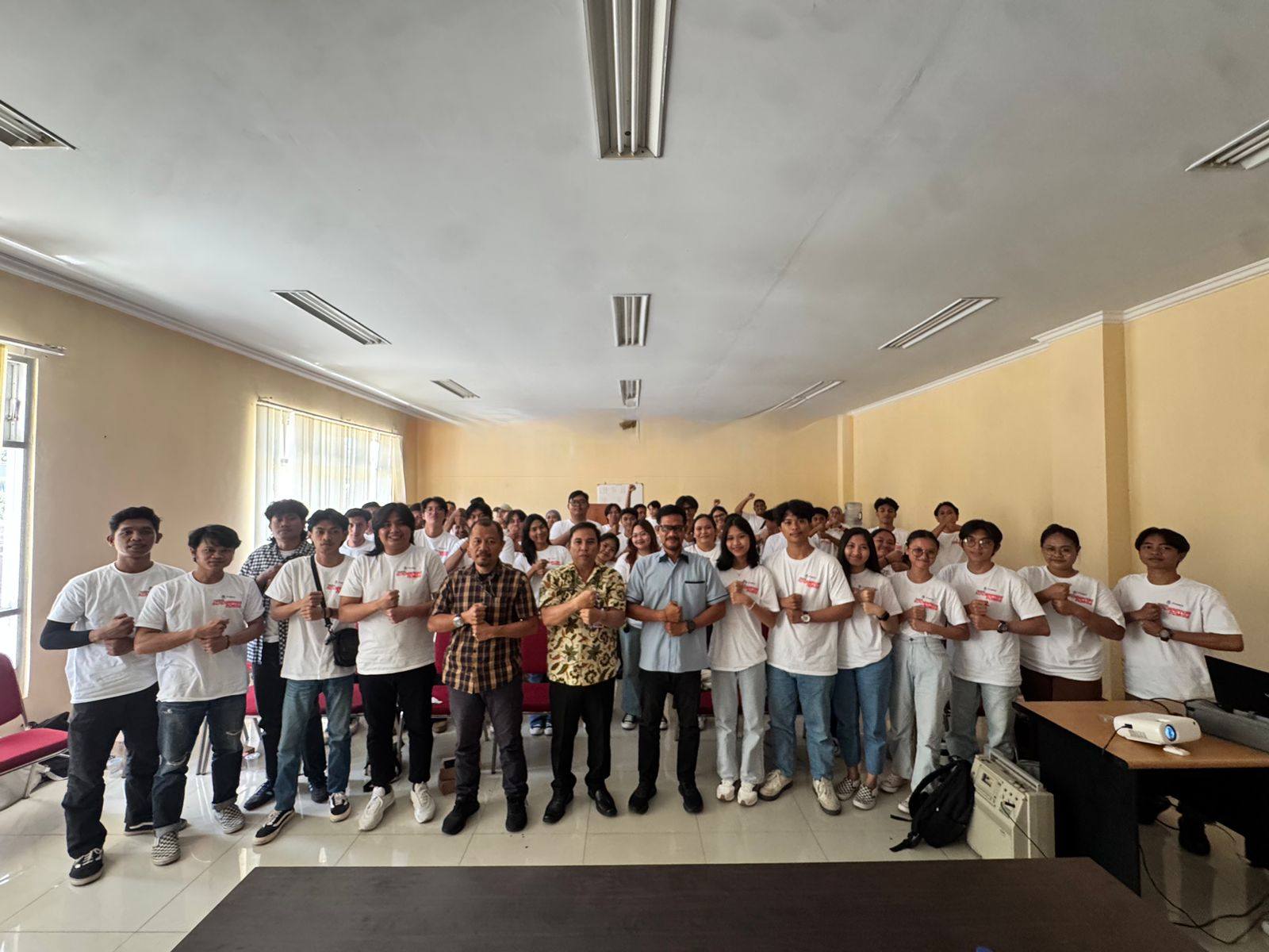 Densus 88 Anti Teror Polri Satuan Tugas Wilayah (Satgaswil) Sulawesi Utara Densus 88 Anti Teror Polri menggelar kegiatan sosialisasi bersama Dinas Pemuda dan Olahraga Manado, dengan tujuan memperkuat sinergi pemberantasan paham Intoleransi, Radikalisme, Ekstremisme, dan Terorisme (IRET) di Kota Manado.