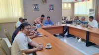 Pertemuan Pimpinan Organisasi Buruh/Pekerja di Kantor Disnakertrans Sulut