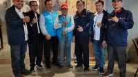 FOTO BERSAMA - Ketua Umum Pengurus Pusat FSP PPMI SPSI Fredy Sembiring dan Ketua Pengurus Daerah FSP PPMI SPSI Sulut, Aswin Lumintang, S.Sos dan beberapa Pengurus Daerah se-Indonesia saat Rapimnas KSPSI di Jakarta